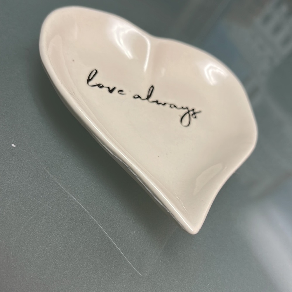 Tag “Love Always” Ceramic Heart Shape Trinket Dish - Picture 5 of 16